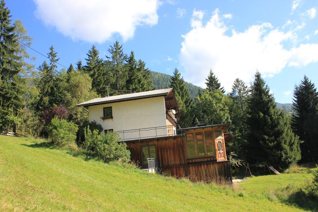 Haus Sigrid Apartamento Bad Kleinkirchheim Exterior foto